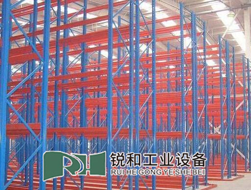 倉儲貨架與展示貨架的不同